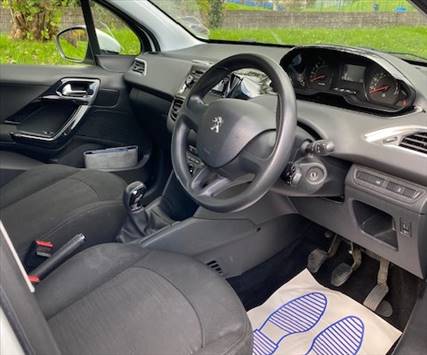 SOLD 2014 PEUGEOT 208 1.2 