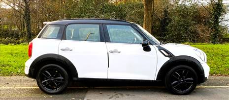 SOLD MINI COOPER COUNTRYMAN