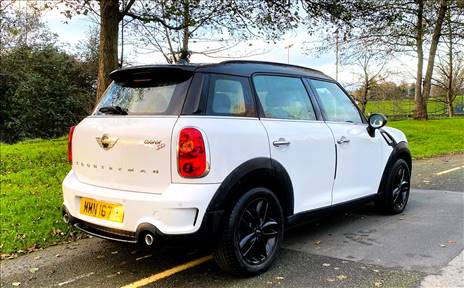 SOLD MINI COOPER COUNTRYMAN