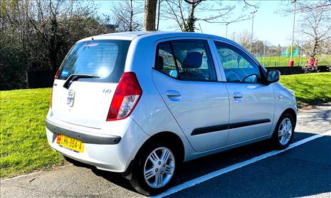 HYUNDAI i10 COMFORT AUTO