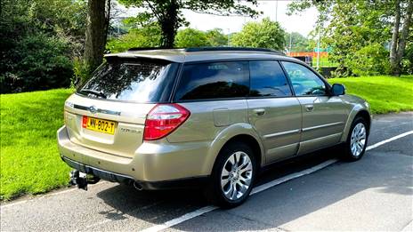SUBARU OUTBACK AUTO (AWD)