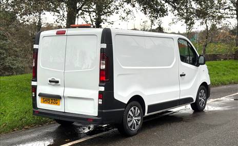 2019 RENAULT TRAFIC BUSINESS