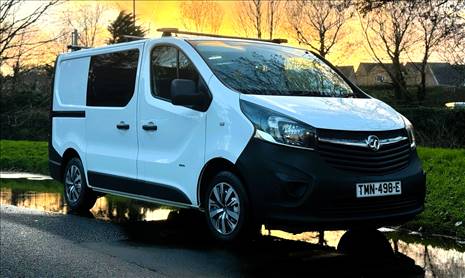 VAUXHALL VIVARO 1.6 CDTI 6 SEATS