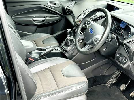 SOLD FORD KUGA TITANIUM