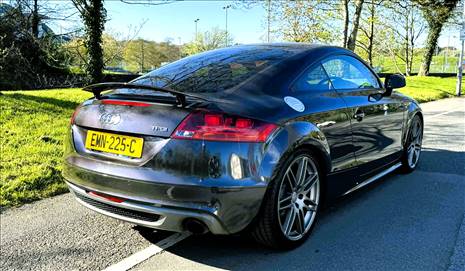 AUDI TT S-LINE BLACK EDITION