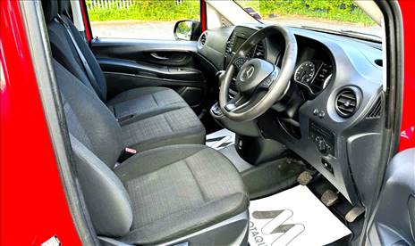 MERCEDES VITO DAY VAN