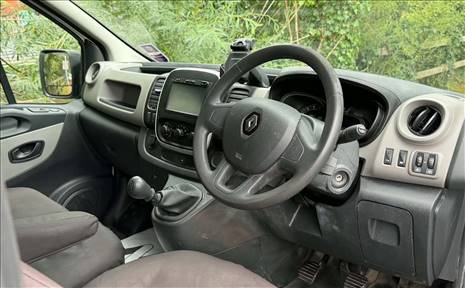 RENAULT TRAFIC LL29 BUSINESS+